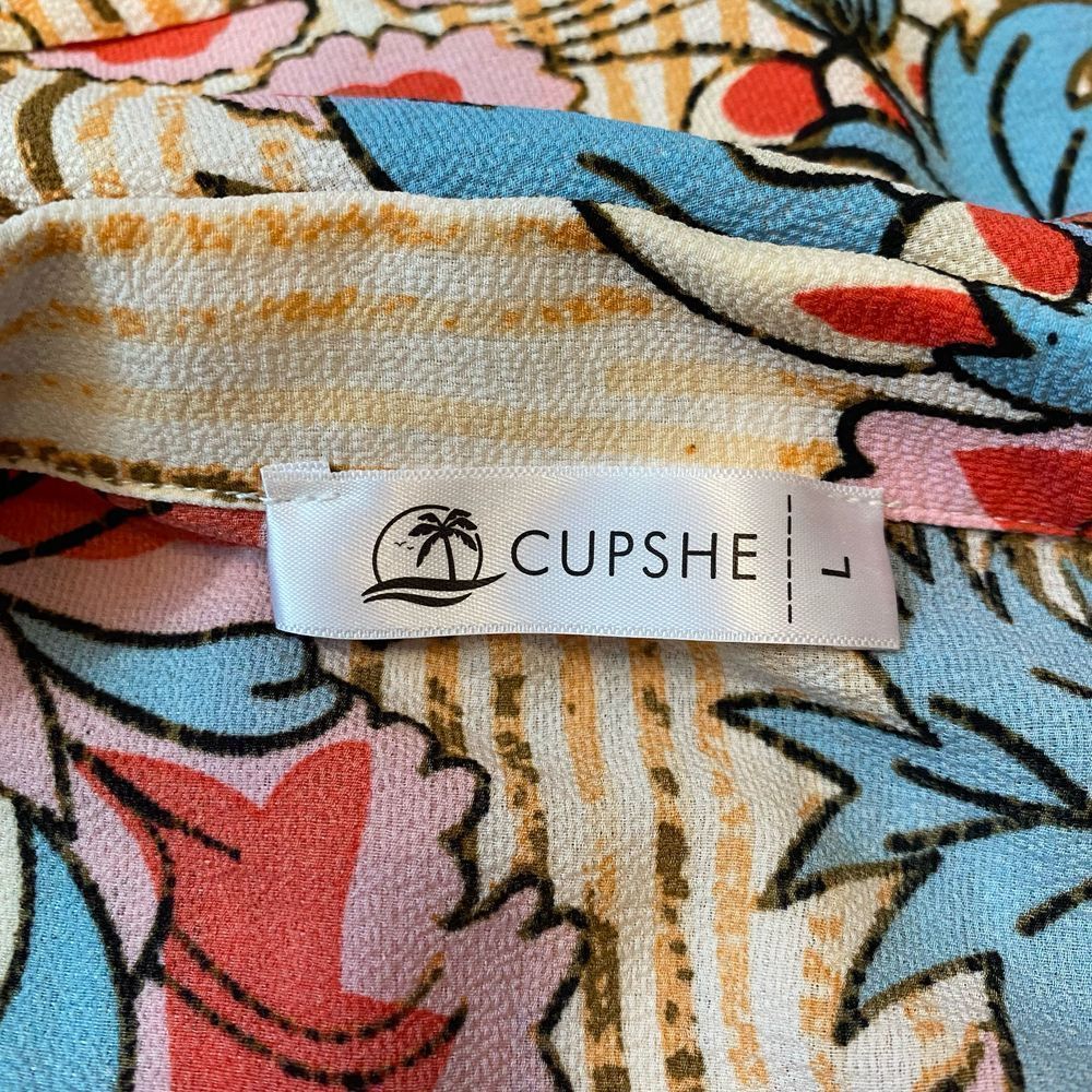 Cupshe Top  - Picture 6 of 7